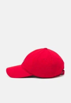 Lacoste UNISEX - Cap - Rouge 10 Lacoste UNISEX - Cap - Rouge -Lacoste 01489a97e4274e0a80b4d059aa6ee621