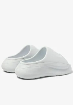 Lacoste Badesandale - Wht Wht 11 Lacoste Badesandale - Wht Wht -Lacoste 03bf5d1888334b4d93ea219c7b6ec330