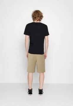 Lacoste UNISEX - Jogginghose - Lion 10 Lacoste UNISEX - Jogginghose - Lion -Lacoste 042bf1fee55648dbb4c1d7b66b240f83