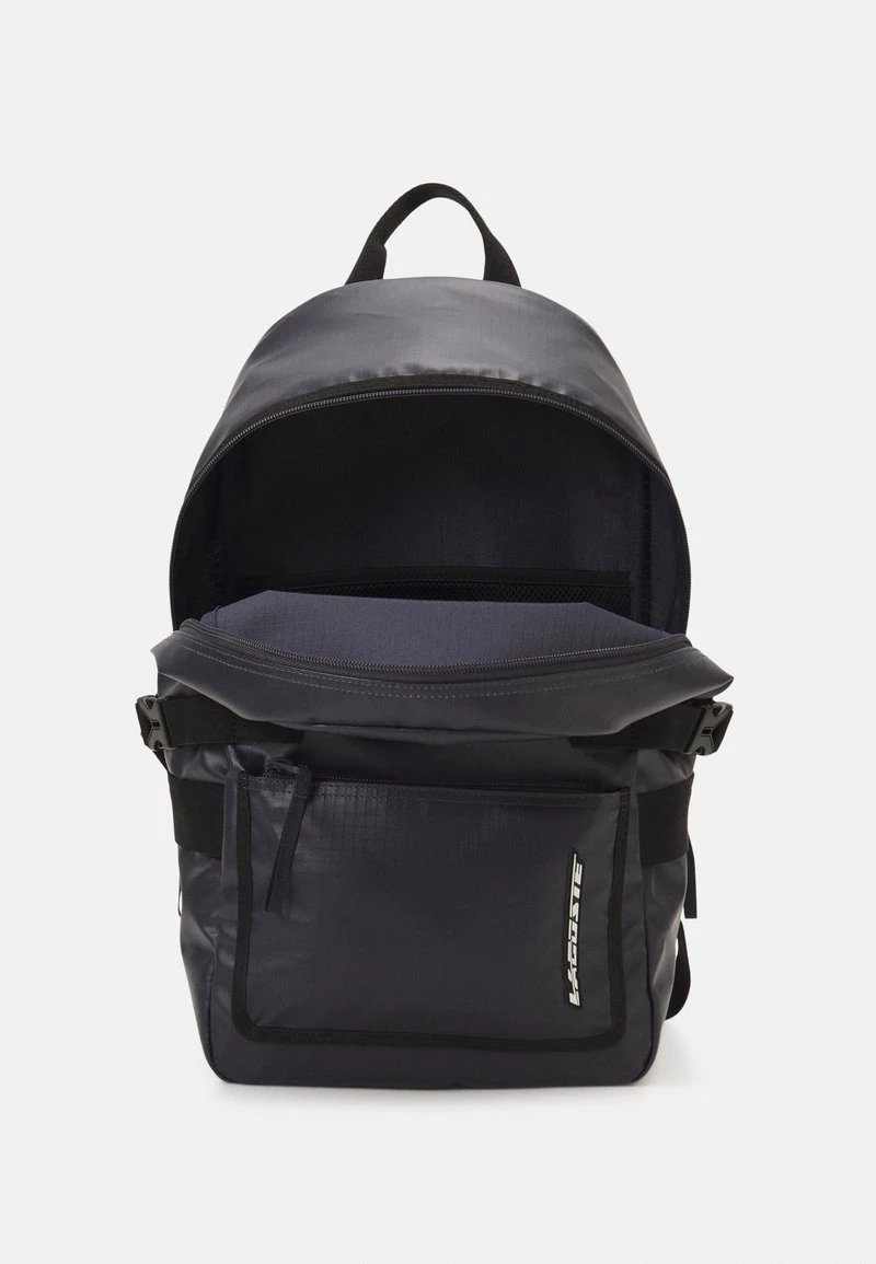 Lacoste STREET BALANCE - Tagesrucksack - Bleu/nuit Noir 5 Lacoste STREET BALANCE - Tagesrucksack - Bleu/nuit Noir – Bild 3