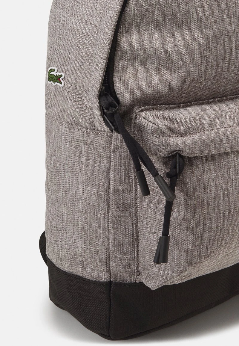 Lacoste NEOCROC SEASONAL UNISEX - Tagesrucksack - Chine Noir 6 Lacoste NEOCROC SEASONAL UNISEX - Tagesrucksack - Chine Noir – Bild 4