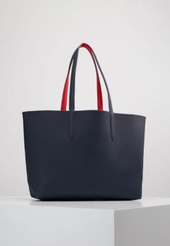 Lacoste Handtasche - Peacoat Salsa 12 Lacoste Handtasche - Peacoat Salsa -Lacoste 21427e0803384d3fa182dea42e54c20a