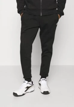 Lacoste Sport TRACKSUIT HODDED - Trainingsanzug - Black 12 Lacoste Sport TRACKSUIT HODDED - Trainingsanzug - Black -Lacoste 28f4e9f711494bd8af282cd101ff04b5