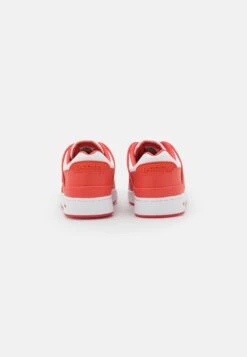 Lacoste COURT CAGE - Sneaker Low - White/red 11 Lacoste COURT CAGE - Sneaker Low - White/red -Lacoste 374f849af9914bde917d4f3129b3c1db