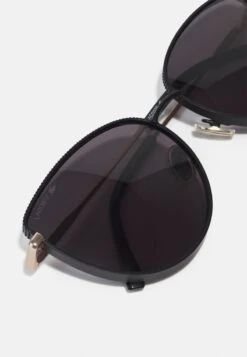 Lacoste Sonnenbrille - Matte Black 10 Lacoste Sonnenbrille - Matte Black -Lacoste 3b5068c589e4403e8f2518d9f356df4f