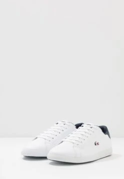 Lacoste GRADUATE - Sneaker Low - White/navy/red 12 Lacoste GRADUATE - Sneaker Low - White/navy/red -Lacoste 461b94a4f0ff4a248250ac156d2db190