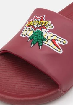 Lacoste CROCO SLIDE - Pantolette Flach - Burgundy/yellow 13 Lacoste CROCO SLIDE - Pantolette Flach - Burgundy/yellow -Lacoste 7548dbcefeb84774930460e30619fcf8
