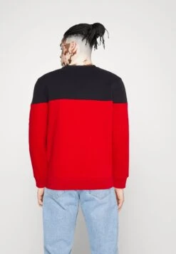 Lacoste Sweatshirt - Red 10 Lacoste Sweatshirt - Red -Lacoste 7554b17e04144f5e95788e01a11973ad