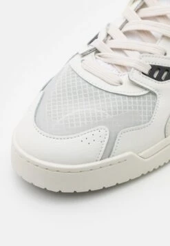 Lacoste Sneaker Low - White/off White 13 Lacoste Sneaker Low - White/off White -Lacoste 7e4e874f43f84b86be4df33edcb5e09f