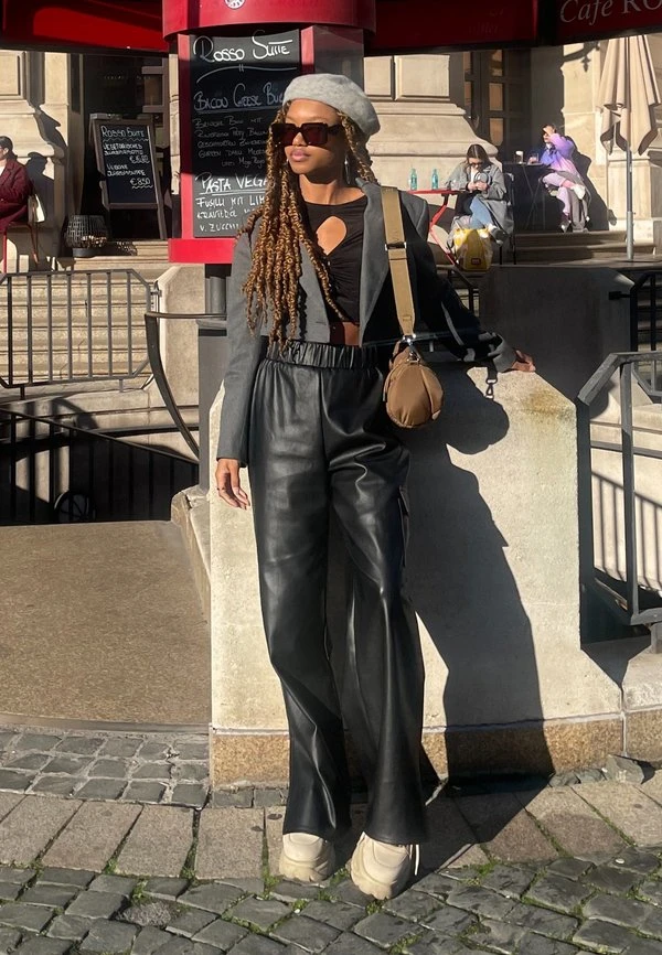 Lacoste Umhängetasche - Abimes 7 Lacoste Umhängetasche - Abimes – Bild 5