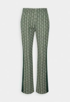 Lacoste Stoffhose - Green/wood Shaving