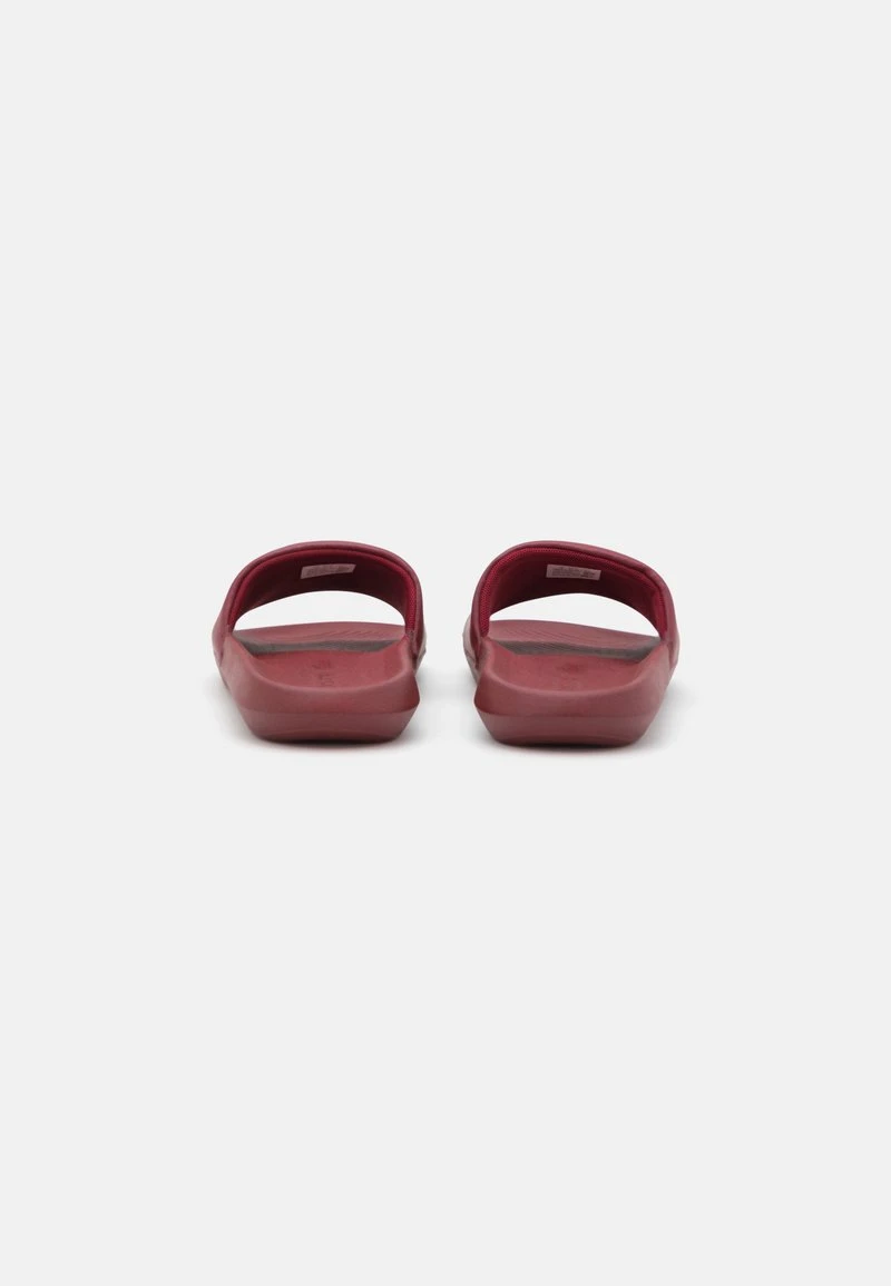 Lacoste CROCO SLIDE - Pantolette Flach - Burgundy/yellow 5 Lacoste CROCO SLIDE - Pantolette Flach - Burgundy/yellow – Bild 3