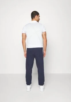 Lacoste Sport PANT TAPERED - Jogginghose - Navy Blue -Lacoste 9b5dead508604f4eb4c9f56ff47298ff