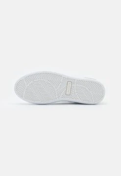 Lacoste POWERCOURT - Sneaker Low - White/gold 12 Lacoste POWERCOURT - Sneaker Low - White/gold -Lacoste 9c19b0758ed3412e832a3fe72532b827