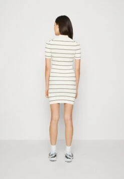 Lacoste KNITTED POLO MINI DRESS - Strickkleid - Lapland/flour-multicolore 10 Lacoste KNITTED POLO MINI DRESS - Strickkleid - Lapland/flour-multicolore -Lacoste 9ca5ada7908b44829b42d9747699183c