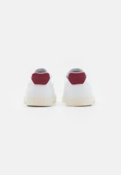 Lacoste LEROND PRO - Sneaker Low - White/red 10 Lacoste LEROND PRO - Sneaker Low - White/red -Lacoste 9f58373cdbbf43b1abb5aaaeeb9177ff