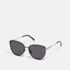 Lacoste Sonnenbrille - Matte Black 2 Lacoste Sonnenbrille - Matte Black -Lacoste a0905e6dfe65439683895124859aa96f