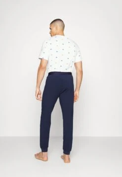 Lacoste Nachtwäsche Hose - Navy Blue/white 10 Lacoste Nachtwäsche Hose - Navy Blue/white -Lacoste a812c49fcecf4c2d8257676f43d89f77