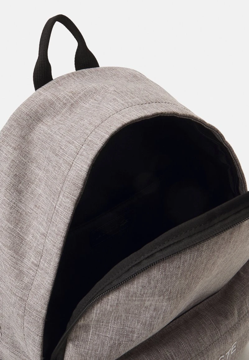 Lacoste NEOCROC SEASONAL UNISEX - Tagesrucksack - Chine Noir 5 Lacoste NEOCROC SEASONAL UNISEX - Tagesrucksack - Chine Noir – Bild 3