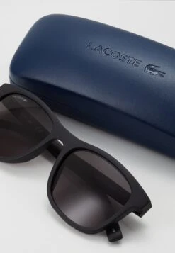 Lacoste Sonnenbrille - Matte Black 10 Lacoste Sonnenbrille - Matte Black -Lacoste af2e5e89f78d49e5ad6f4e5238fd4049