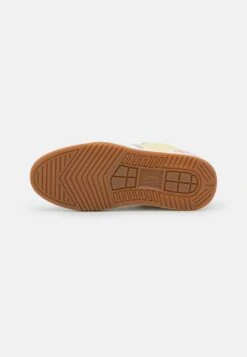 Lacoste Sneaker Low - White/light Purple 12 Lacoste Sneaker Low - White/light Purple -Lacoste ba96f92594694ec28dd294e54f164d0c