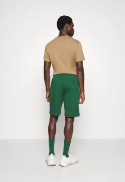 Lacoste UNISEX - Jogginghose - Vert 10 Lacoste UNISEX - Jogginghose - Vert -Lacoste c9c09286f13741be8711d55888ce77a4