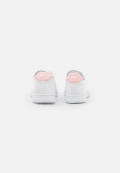 Lacoste CARNABY PIQUEE - Sneaker Low - White/pink 11 Lacoste CARNABY PIQUEE - Sneaker Low - White/pink -Lacoste cb16de8e354d4122b201f31d8594935f