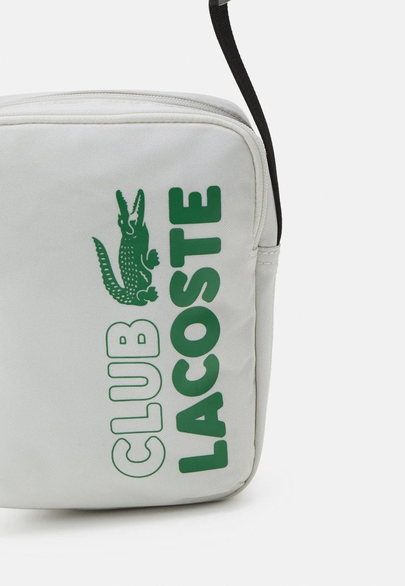 Lacoste NEOCROC SEASONAL UNISEX - Umhängetasche - Farine Estragon Noir 7 Lacoste NEOCROC SEASONAL UNISEX - Umhängetasche - Farine Estragon Noir – Bild 5