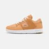 Lacoste COURT CAGE - Sneaker Low - Tan 2 Lacoste COURT CAGE - Sneaker Low - Tan -Lacoste d7c9d2e7c2a449dba9b491f1f48780a3