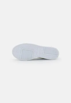 Lacoste ZIANE PLATFORM - Sneaker Low - White/purple -Lacoste e086758878e849d38bb27024dba6eb15