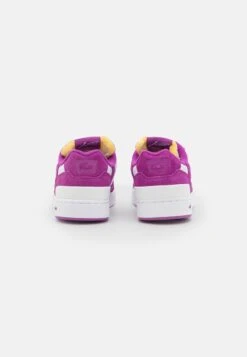 Lacoste T-CLIP - Sneaker Low - White/purple -Lacoste e8ac0bbdffe54348b7e8cf26ccd999ac