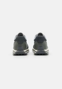 Lacoste Sneaker Low - Grey/dark Grey 10 Lacoste Sneaker Low - Grey/dark Grey -Lacoste ee55228a99bb4be0b42140973cb4f80a