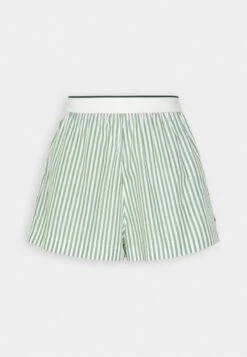 Lacoste Shorts - White/ash Tree