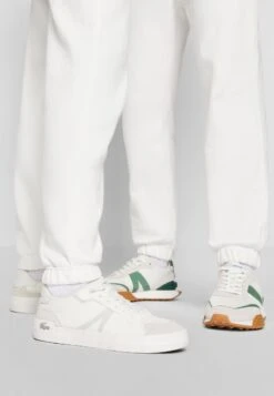 LACOSTE X NETFLIX - Jogginghose - Flour 13 LACOSTE X NETFLIX - Jogginghose - Flour -Lacoste fa6012127bec4187b36bff2d10e117b5